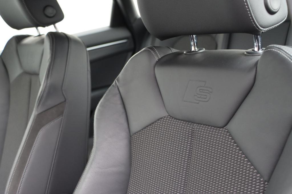 Audi Q3 35 tfsi s edition 150pk s-tronic | 19'' lichtmetaal | elektrische a