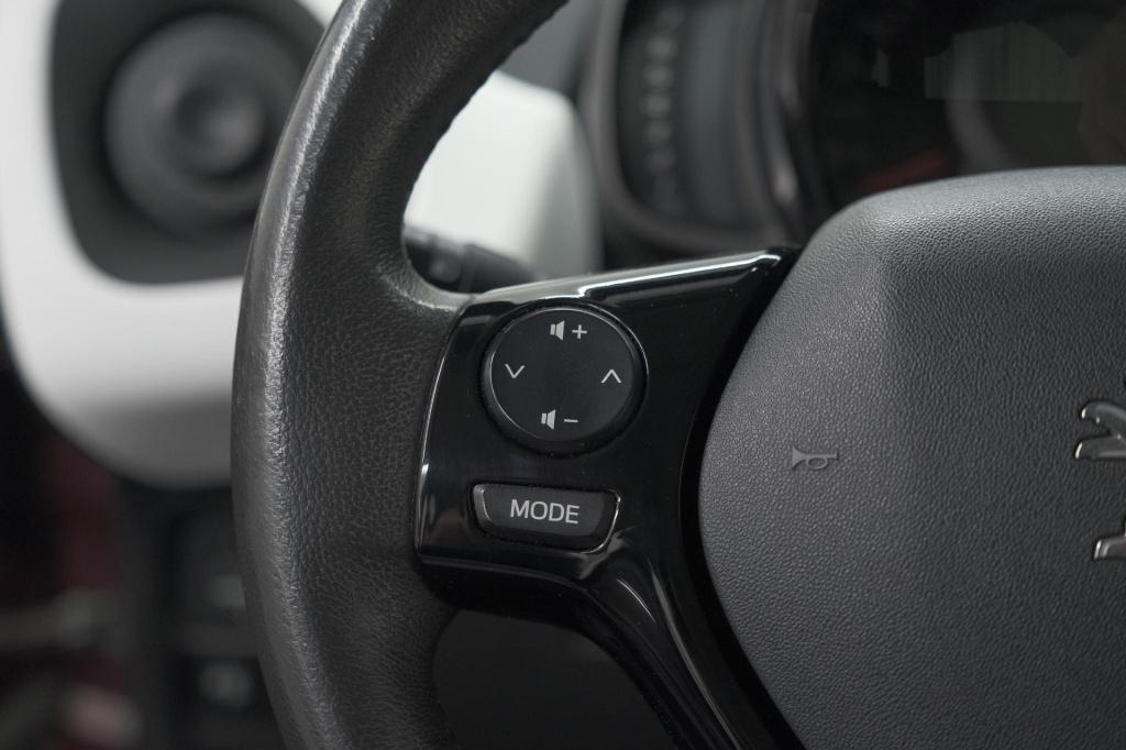 Peugeot 108 1.0 e-vti première | camera | climate control | 15 inch lichtme