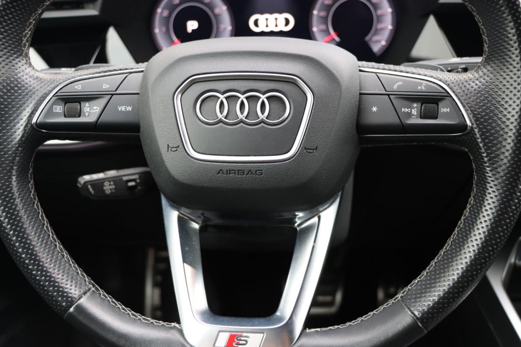 Audi A3 limousine 35 tfsi edition one s-tronic