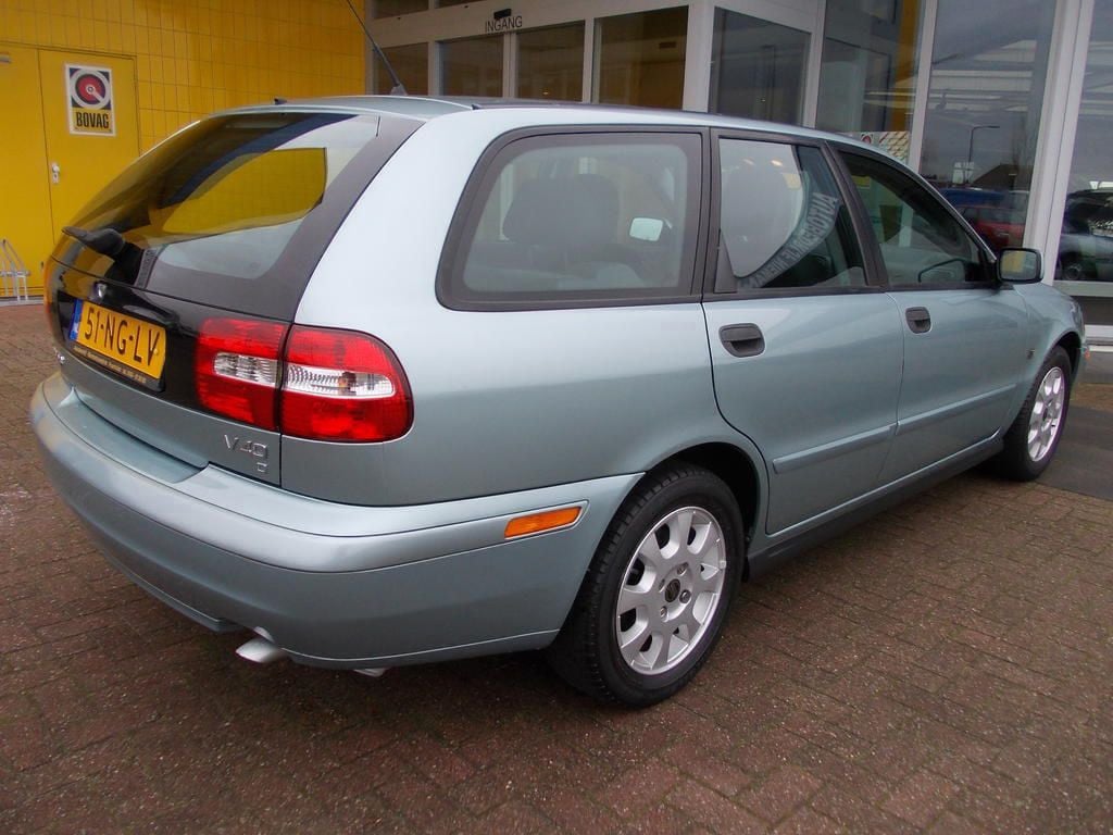 Volvo V40 1.9 d 102pk europa elegance orig. 99000km.!!