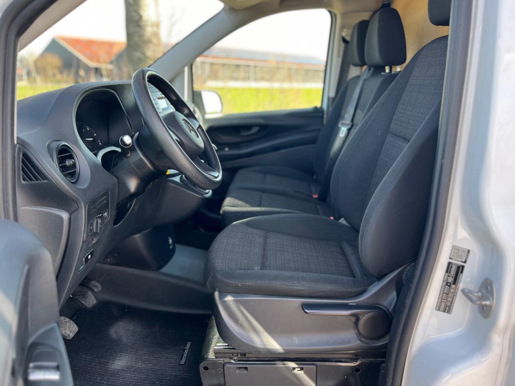 Mercedes-Benz Vito 111 cdi functional lang // kastinrichting