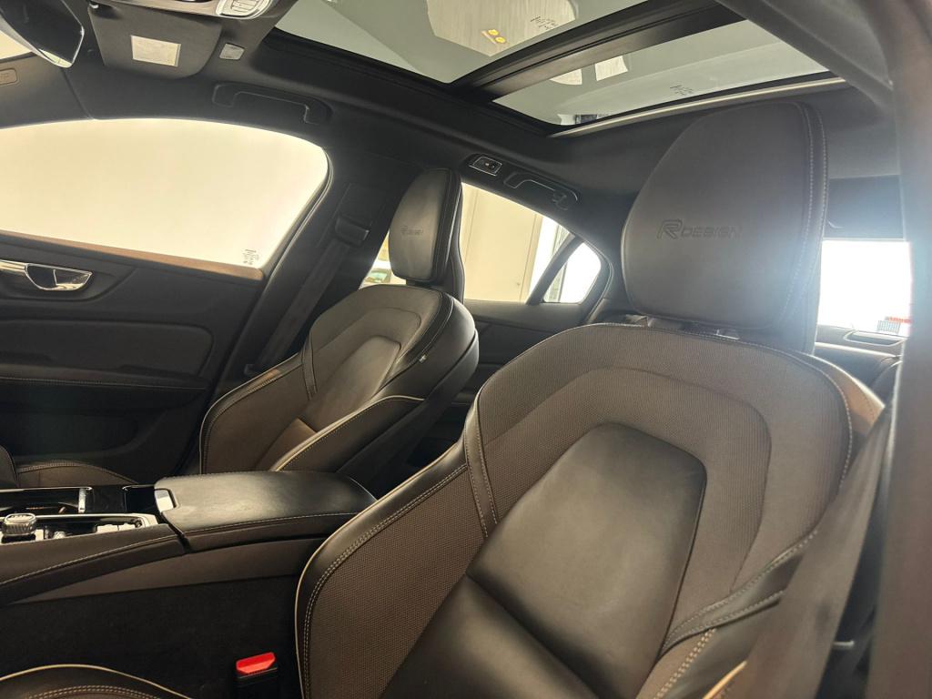 Volvo S60 2.0 t8 awd twin engine r-design