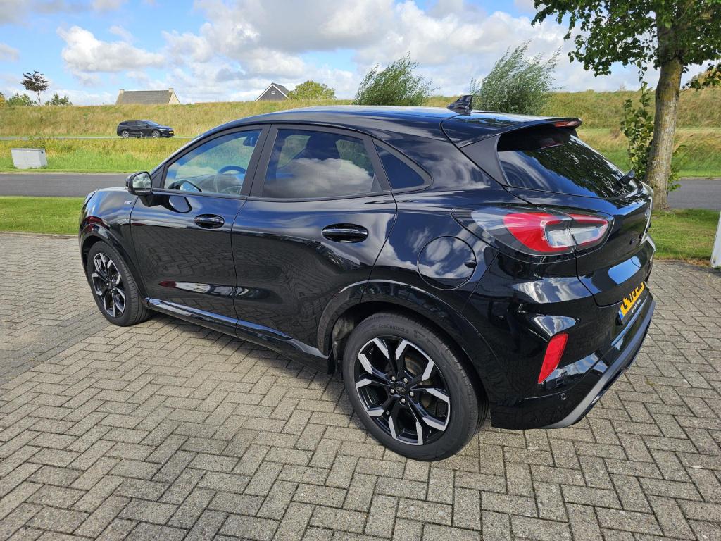 Ford Puma 1.0 ecoboost hybrid st-line x