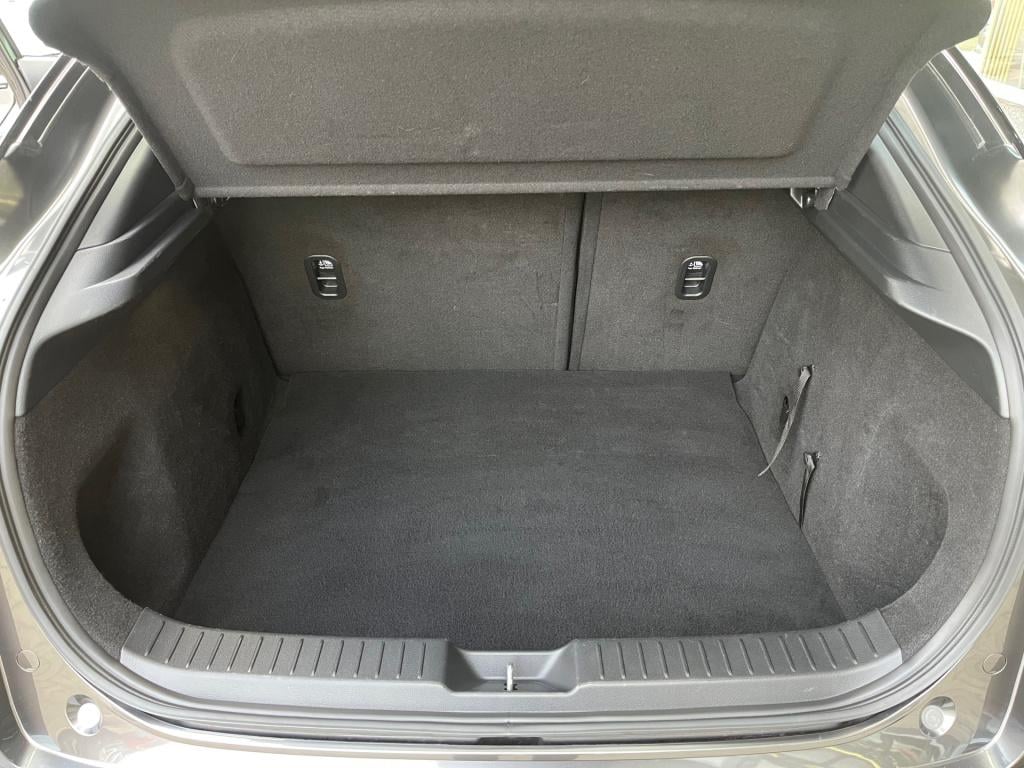 Mazda Cx-30 2.0 e-skyactiv-x m hybrid comfort met 18 inch & leer|rijklaar