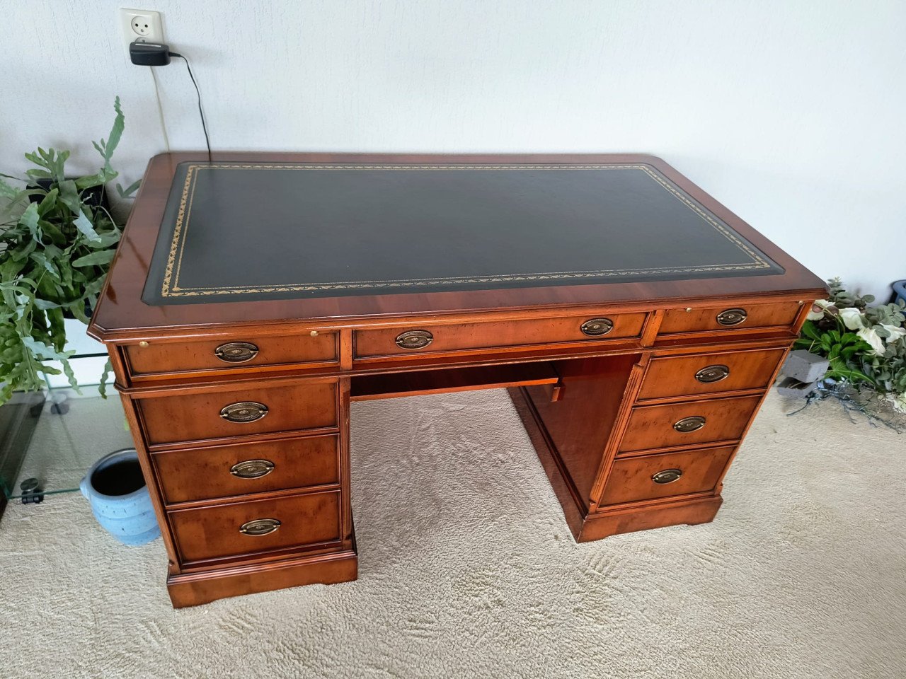 Heldense exclusive bureau