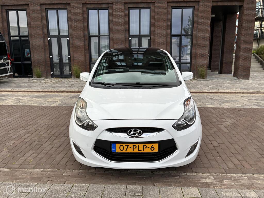 Hyundai ix20 1.4i i-Drive Panorama Dak km149.108 Nap BJ2011