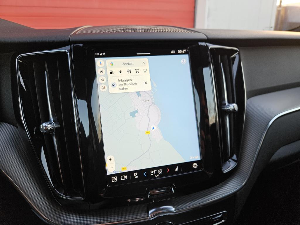 Volvo XC60 2.0 t8 plug-in hybrid awd ultimate dark r-design | luchtvering |