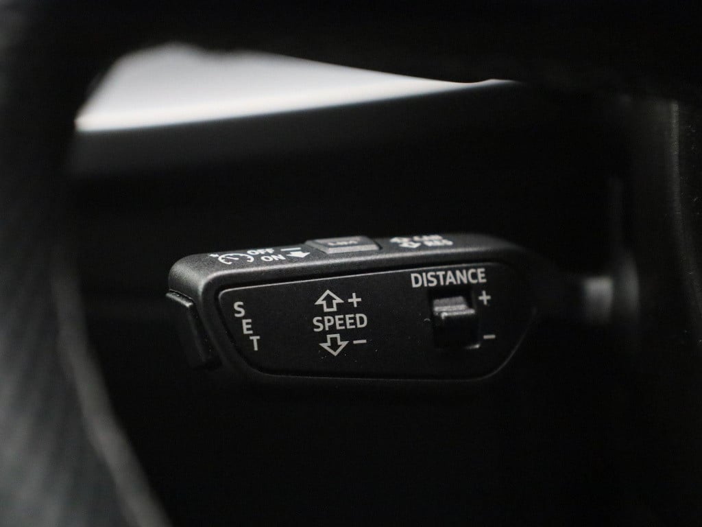 Audi A3 limousine 35 tfsi s edition | s-line interieur | automaat | navigat