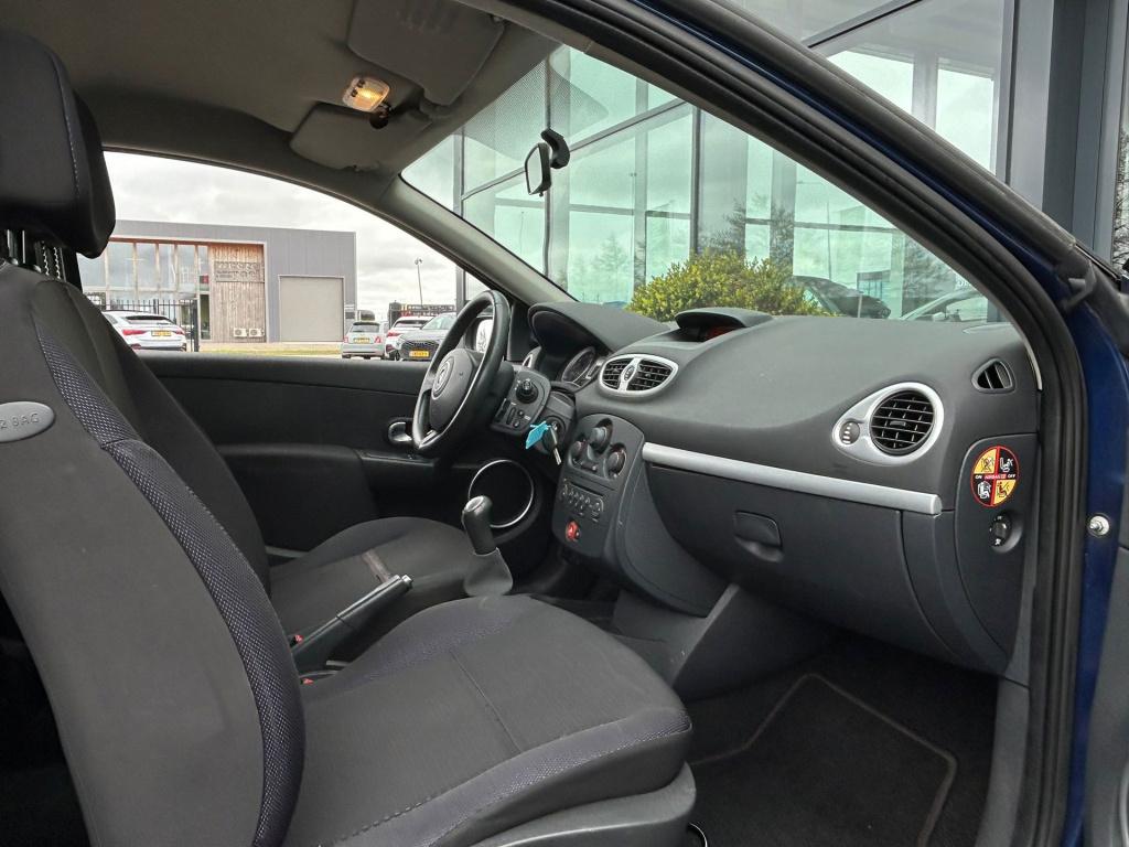 Renault Clio 1.4-16v exception * airco * l.m. velgen * e.l. ramen