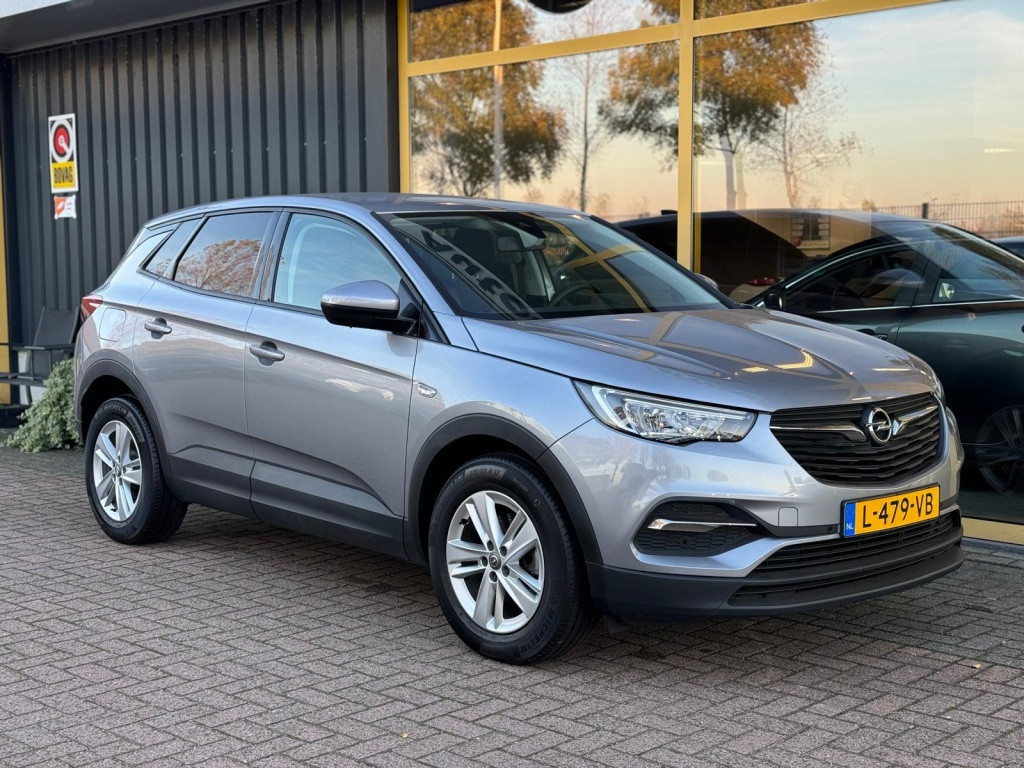Opel Grandland X 1.2 turbo edition