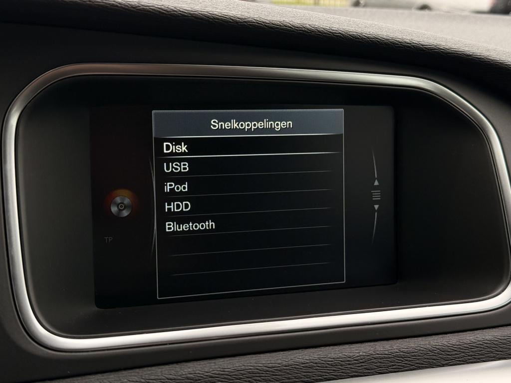 Volvo V40 1.5 t3 kinetic | navi | cruise | stoelverwarming | bluetooth | pa