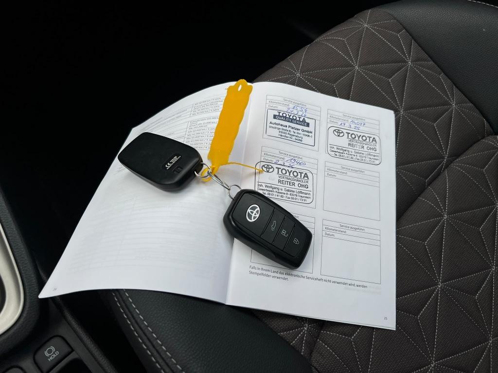 Toyota Yaris Cross 1.5 hybrid executive | 360 camera | elec. klep | stuurve