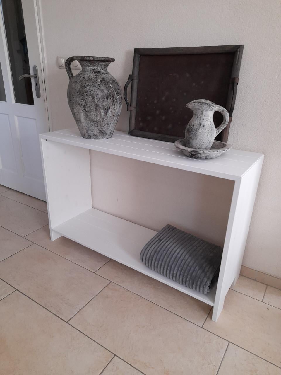 Side table 120 x 40 x 75H (in goede nette staat )