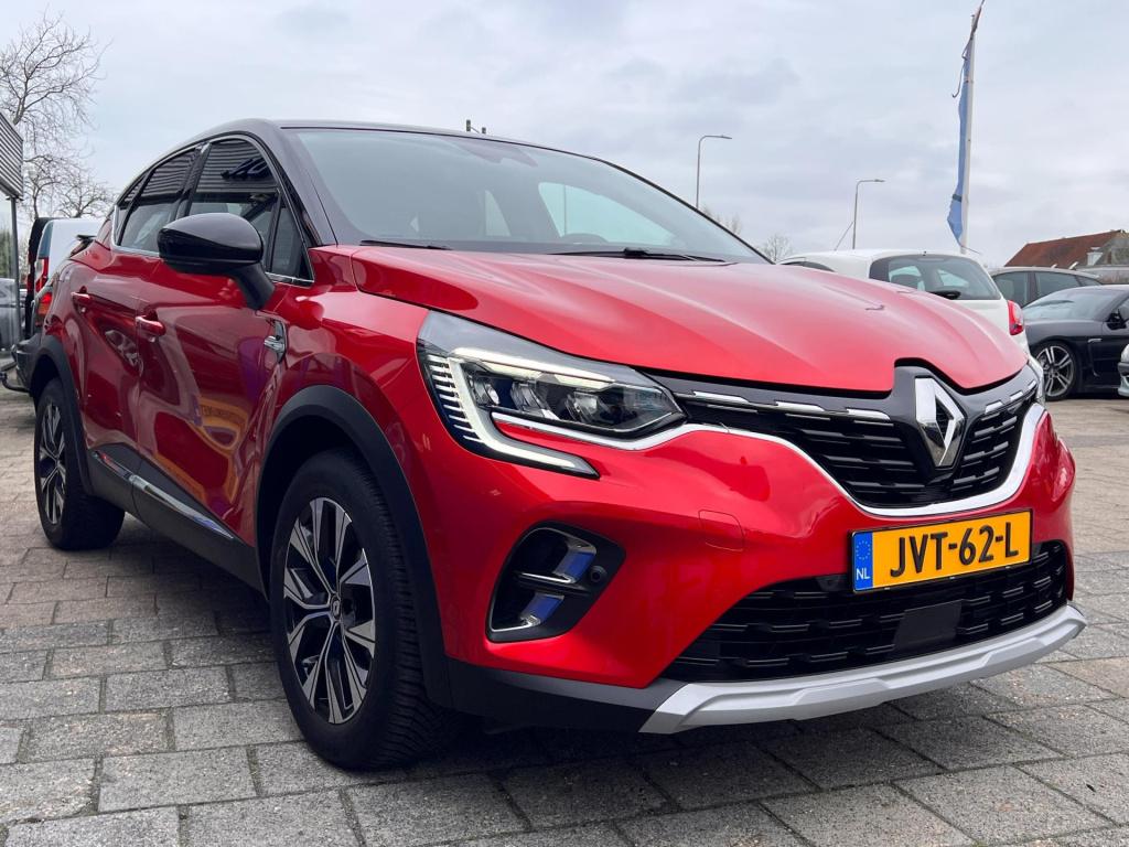 Renault Captur 1.3 tce 140 aut, intens met vele opties, camera, zelf sturen