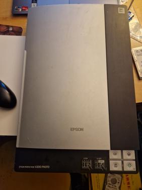 Epson Perfection V200 Photo