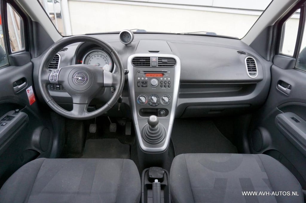 Opel Agila 1.2 enjoy