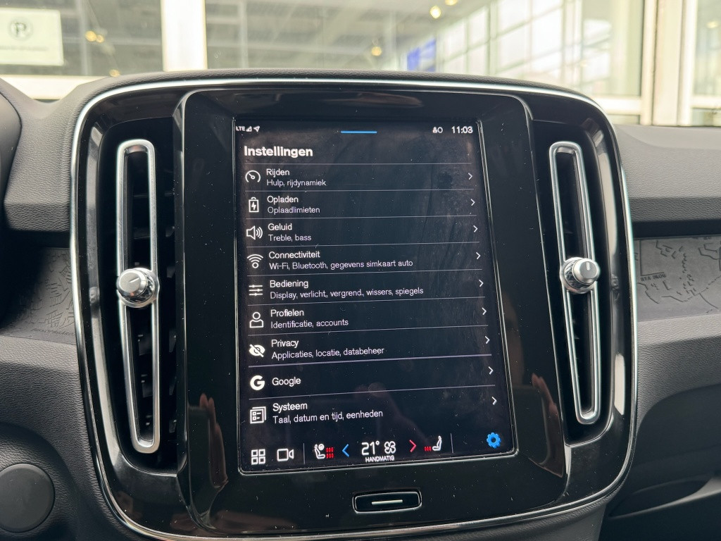Volvo XC40 recharge plus 70kwh| trekhaak | stuur+stoel.verw| warmtepomp