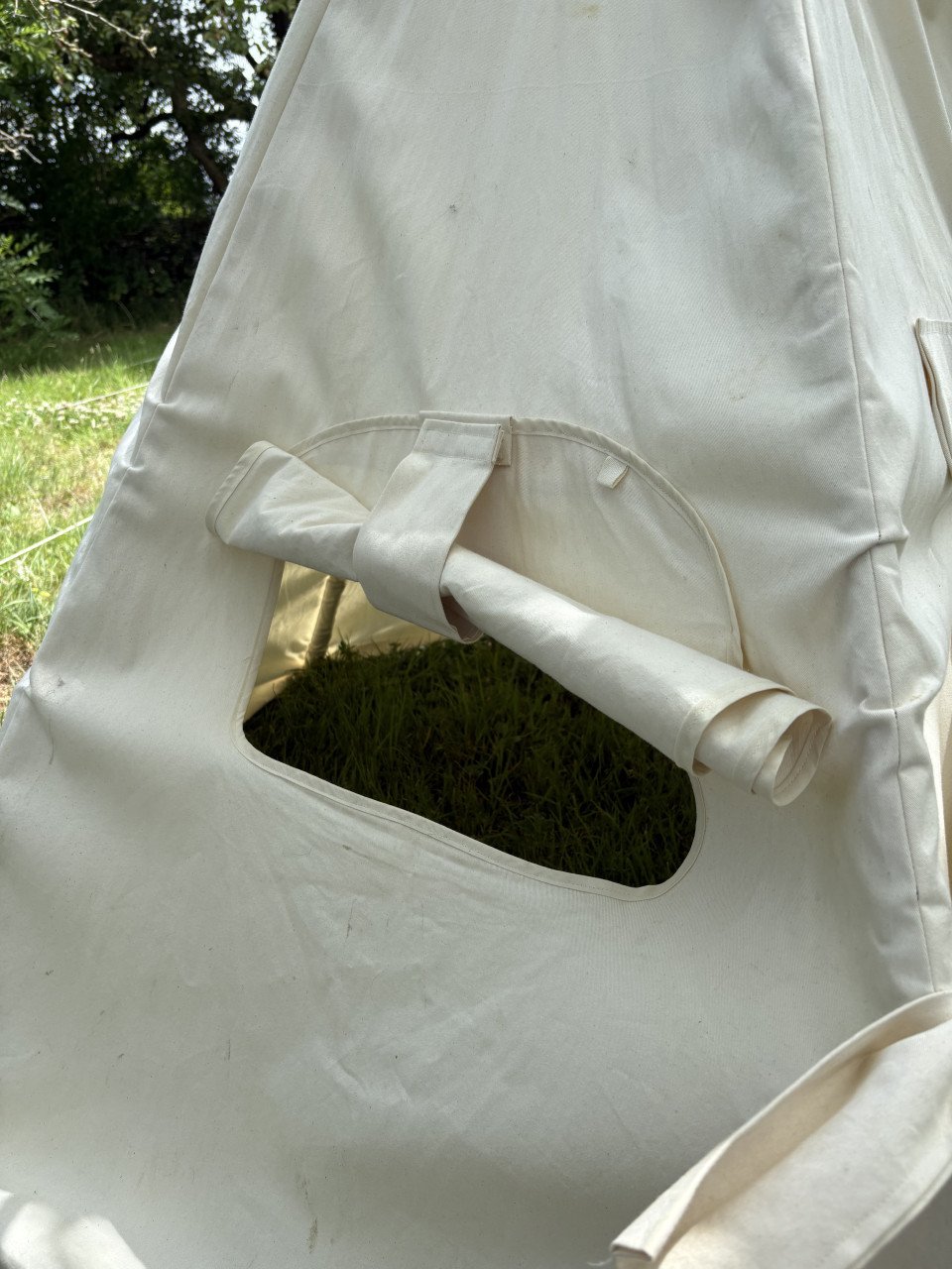 Handgemaakte tipi, katoen dik tentdoek, met raampje