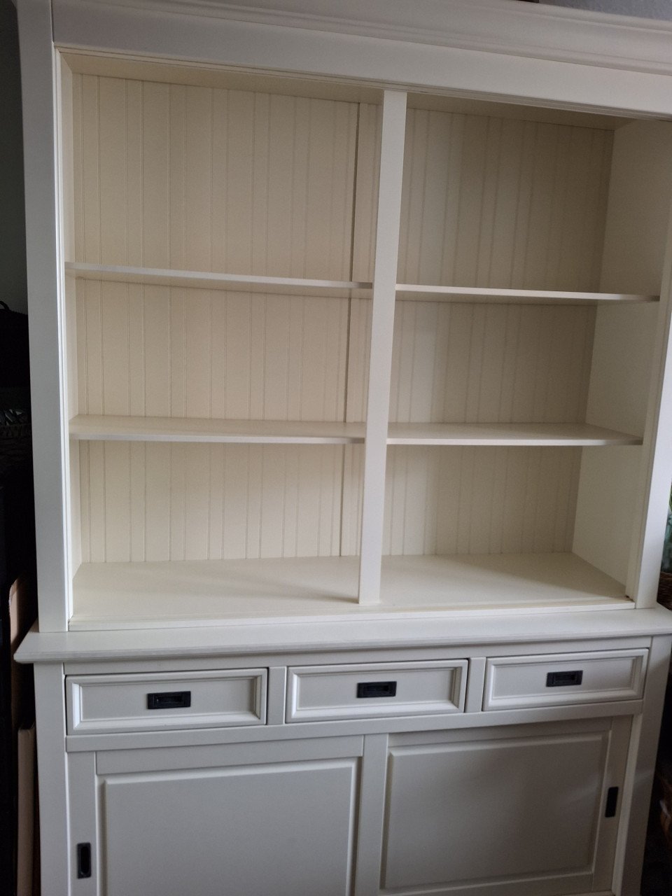 Kast met veel bergruimte