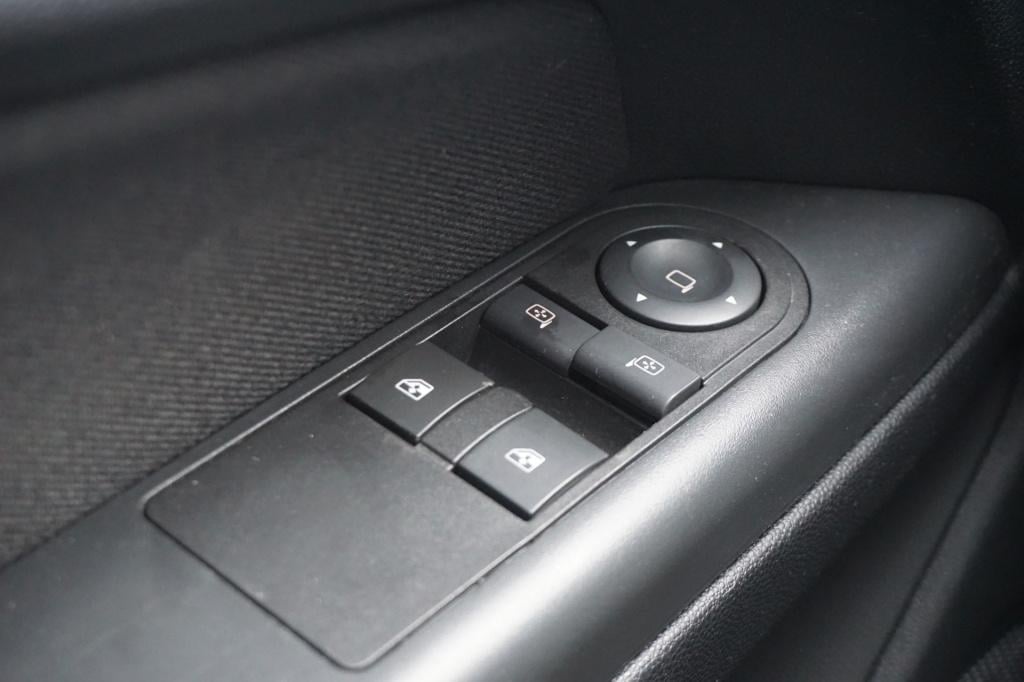 Opel Astra gtc 1.6 sport airco / cruise / elektr. ramen / trekhaak / nap