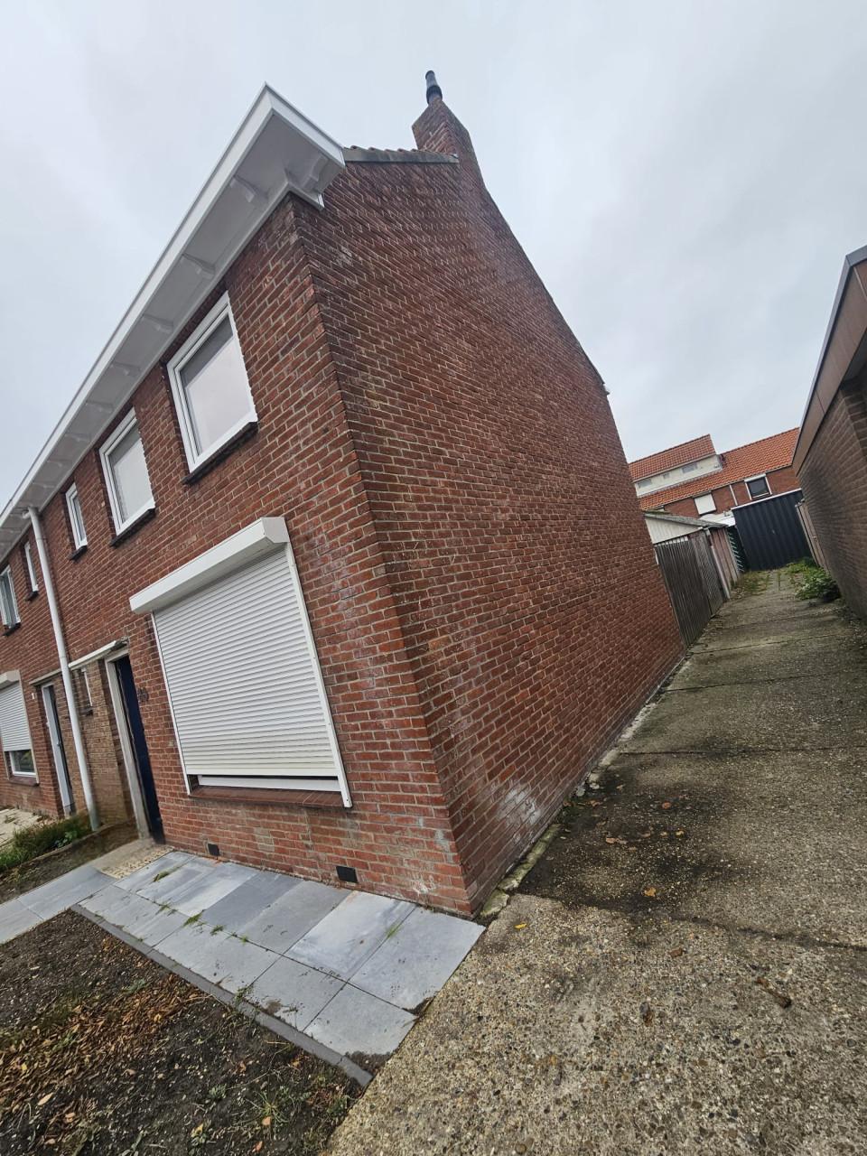 TE HUUR: Hoekwoning te Terneuzen