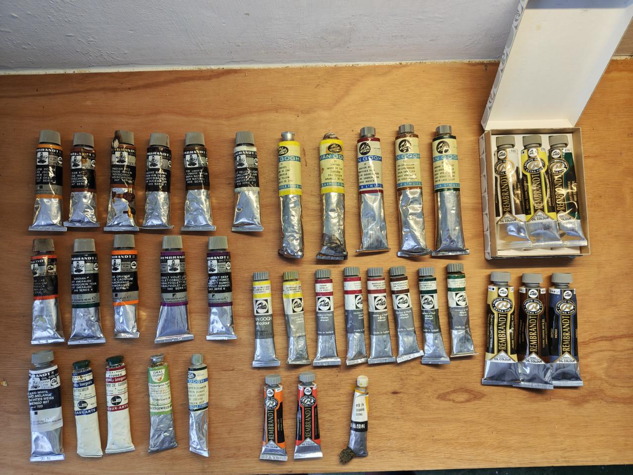 Ruim 30 ongebruikte tubes olieverf Talens, van Gogh, Rembrandt etc.
