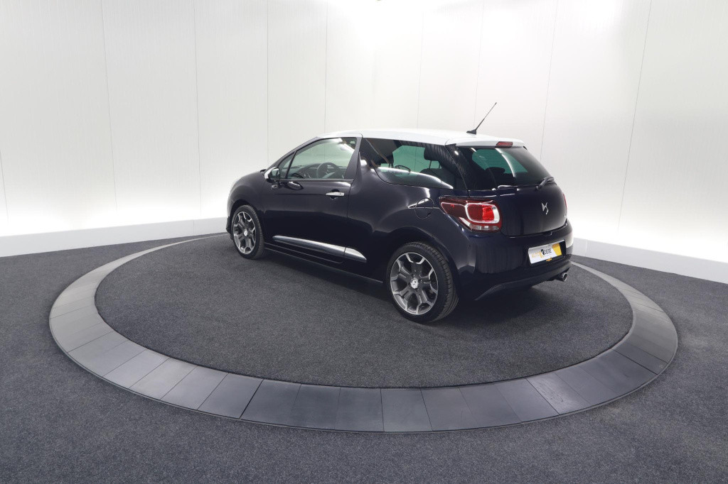Ds Ds 3 puretech 110 so chic | camera | navigatie | parkeersensoren | clima