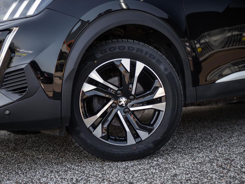 Peugeot 2008 1.2 puretech 130pk eat8