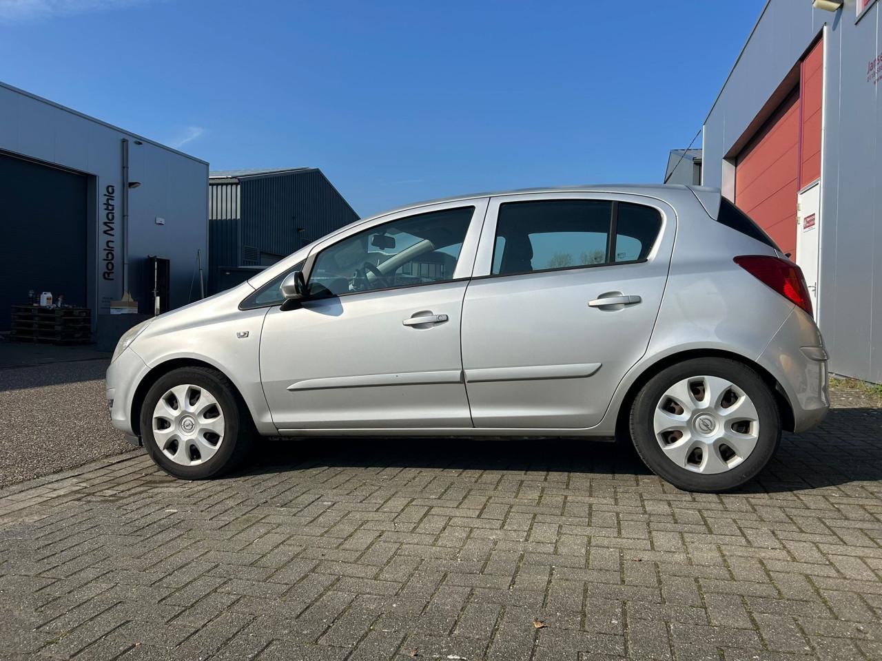 Opel Corsa 1.2-16V Business AIRCO! EL. SPIEGELS!
