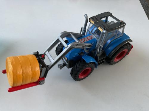 Playmobil. Traktor + bestuurder.  Country. Nr. 7.1004.  Jaar: 2011