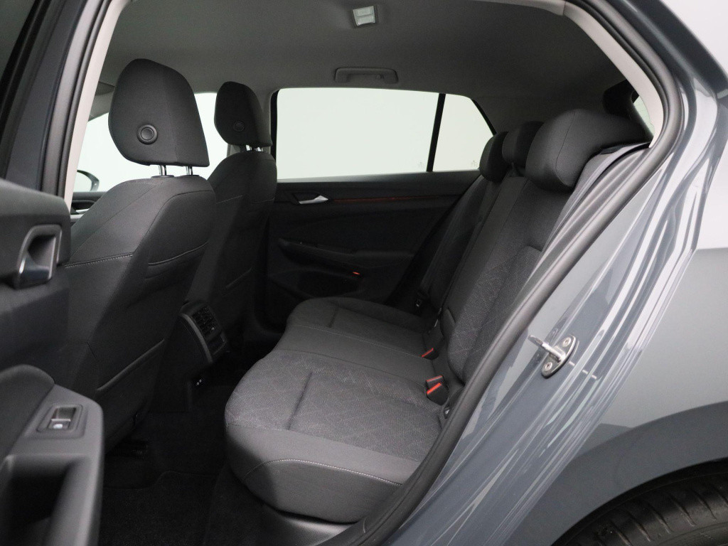Volkswagen Golf 1.5 tsi | virtual cockpit | navigatie | dab | stoel/stuur v