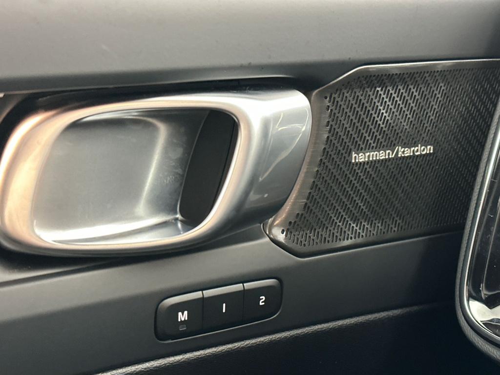 Volvo Ec40 extended range ultra black edition 82kwh/252pk| full options!