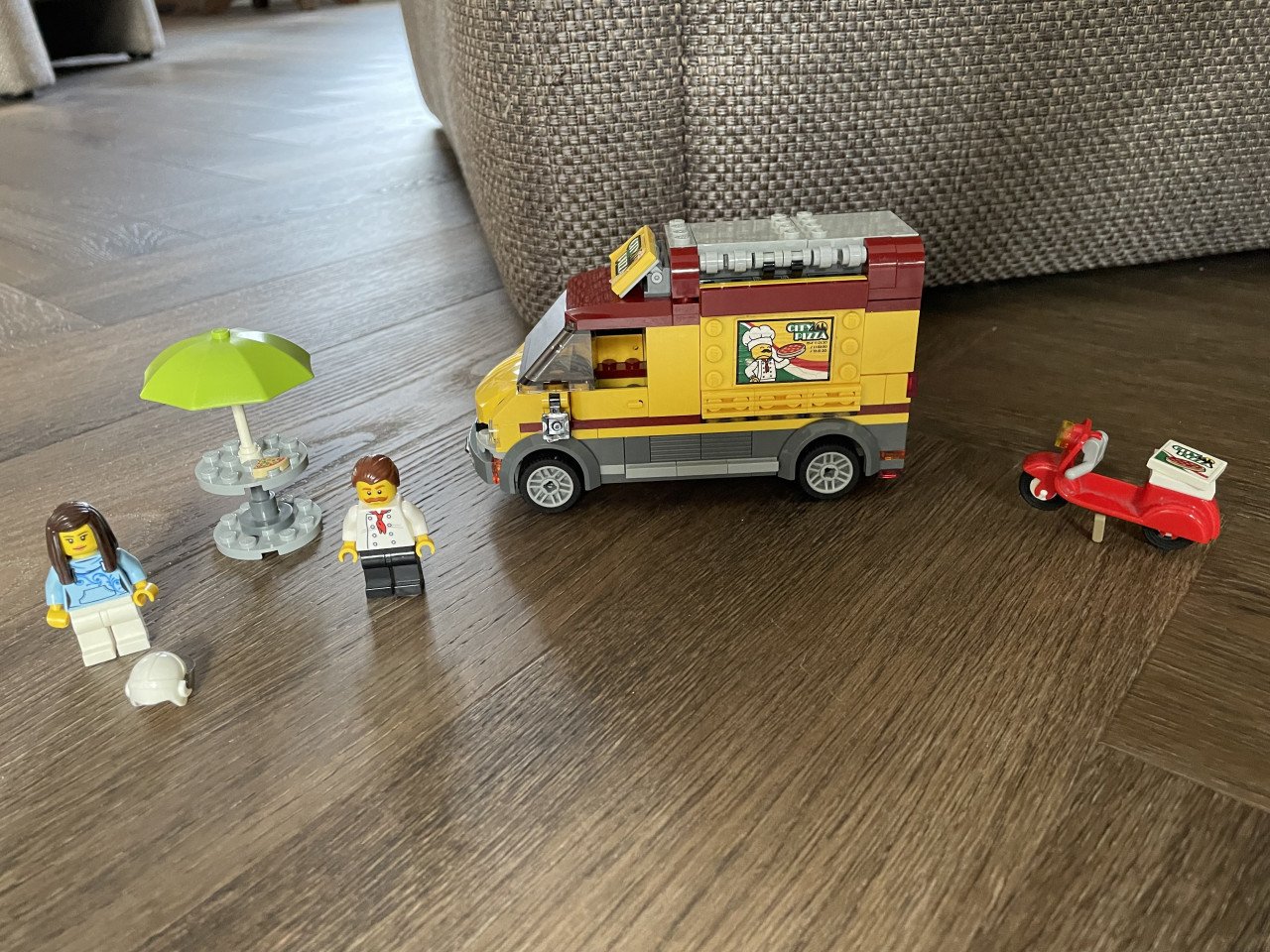 Lego City: Pizza bestelwagen 60150