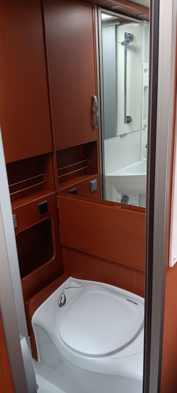 Hymer Exsis-i 764, 2013 met 131650 km, in prima staat