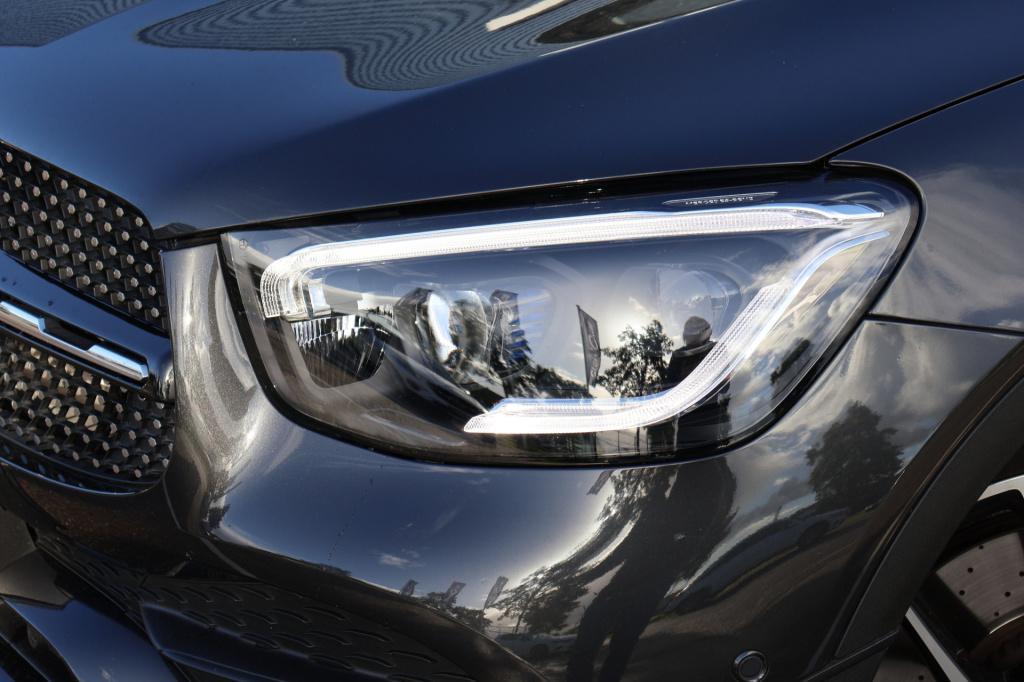 Mercedes-Benz Glc 200 premium i panoramadak i trekhaak i 360 camera i sfeer