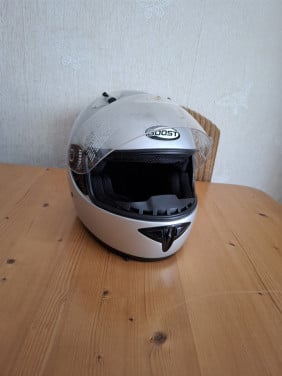 Helm (merk Boost)