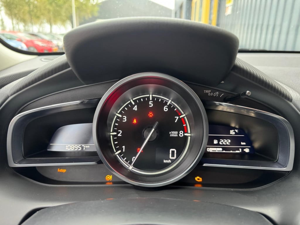 Mazda 2 1.5 skyact-g luxury