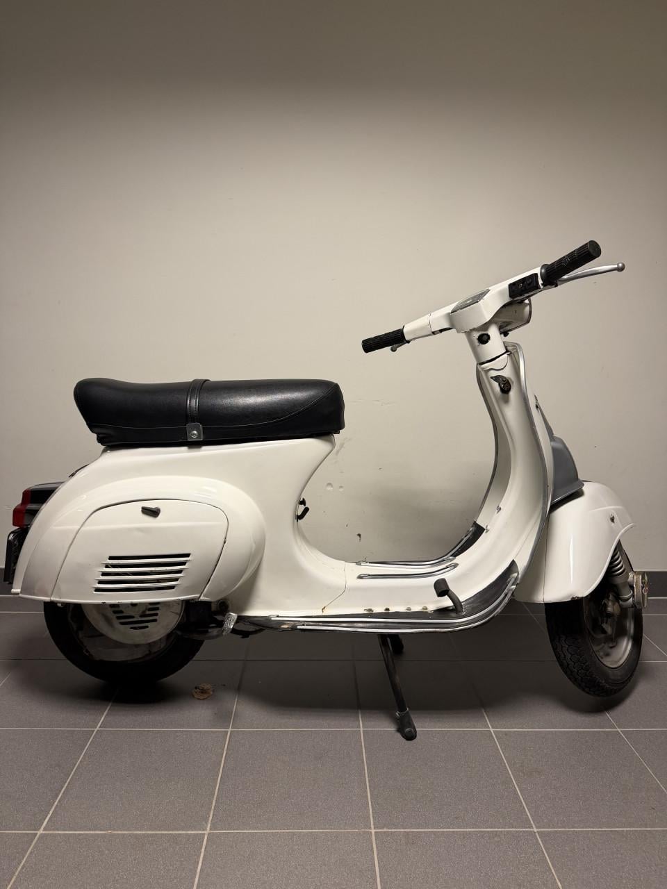 Vespa 50 Special I 1973 I Handschakel (3) I Geel Kenteken I Uniek!