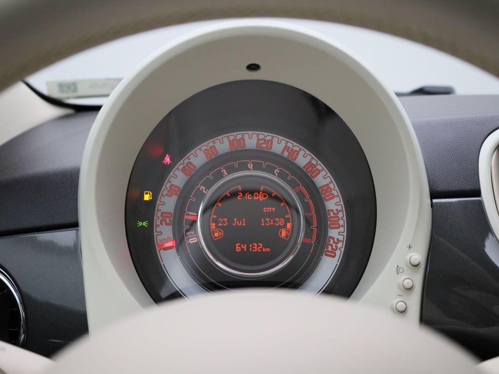 Fiat 500 1.0 hybrid lounge | navigatie | apple carplay / android auto | cru