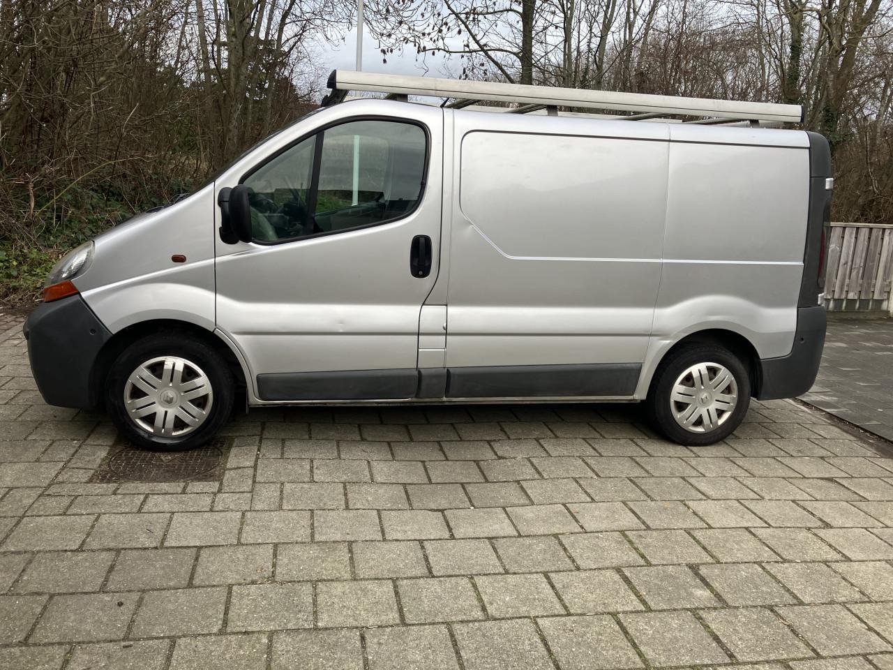 Renault Trafic 1000 1.9 DCI 82 L1 H1