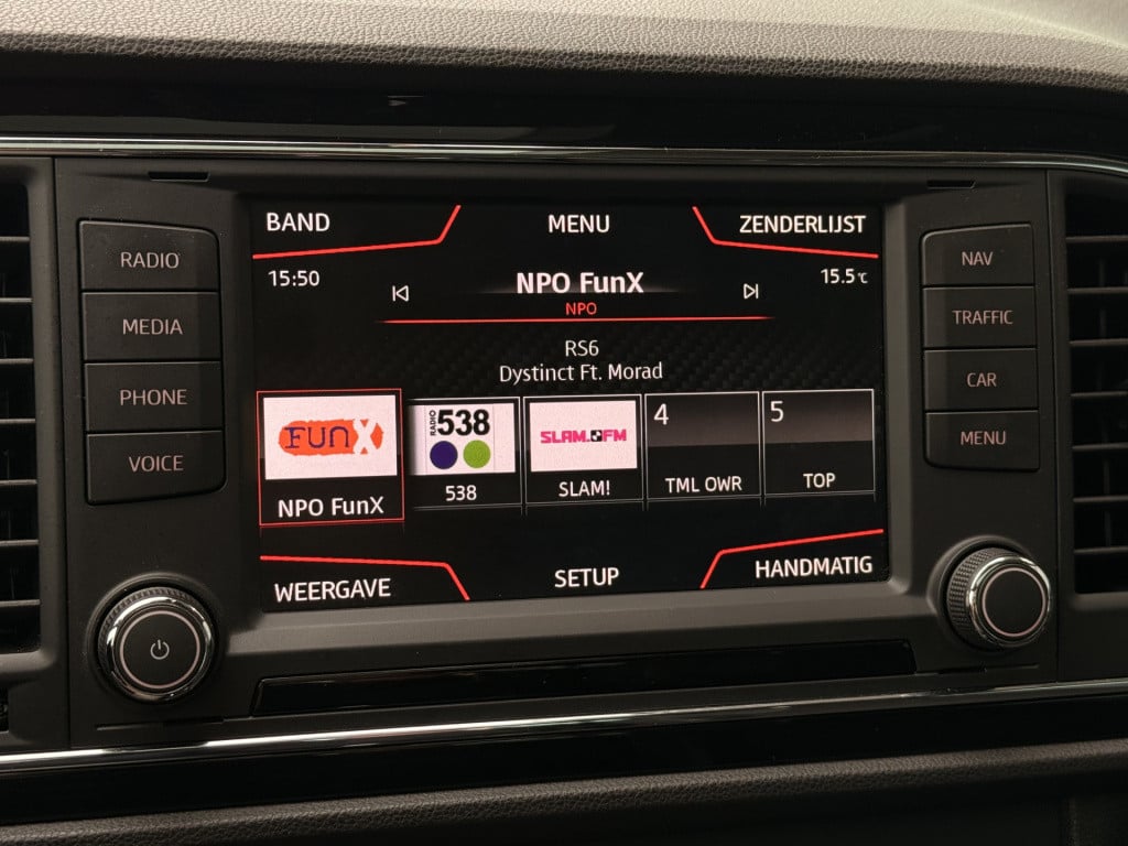 Seat Leon 1.0 ecotsi style connect | pano | camera | apple carplay | trekha
