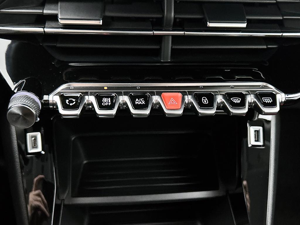 Peugeot 2008 130 pk active pack | rijklaar | camera achter | apple carplay 