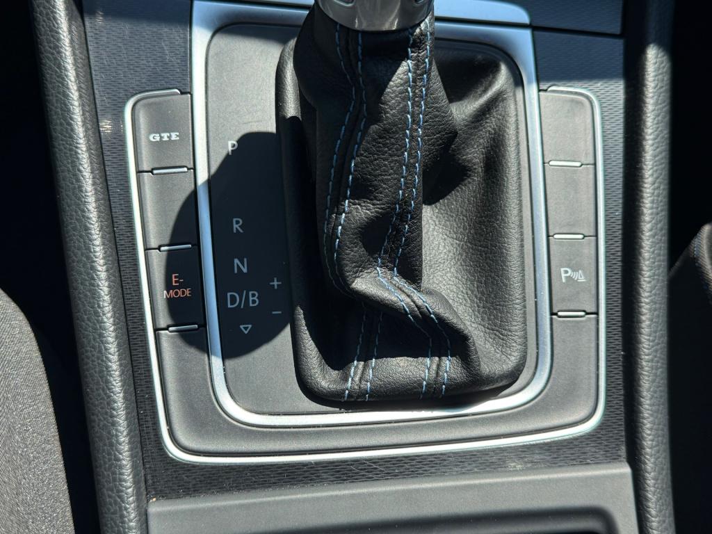 Volkswagen Golf 1.4 tsi gte connected series