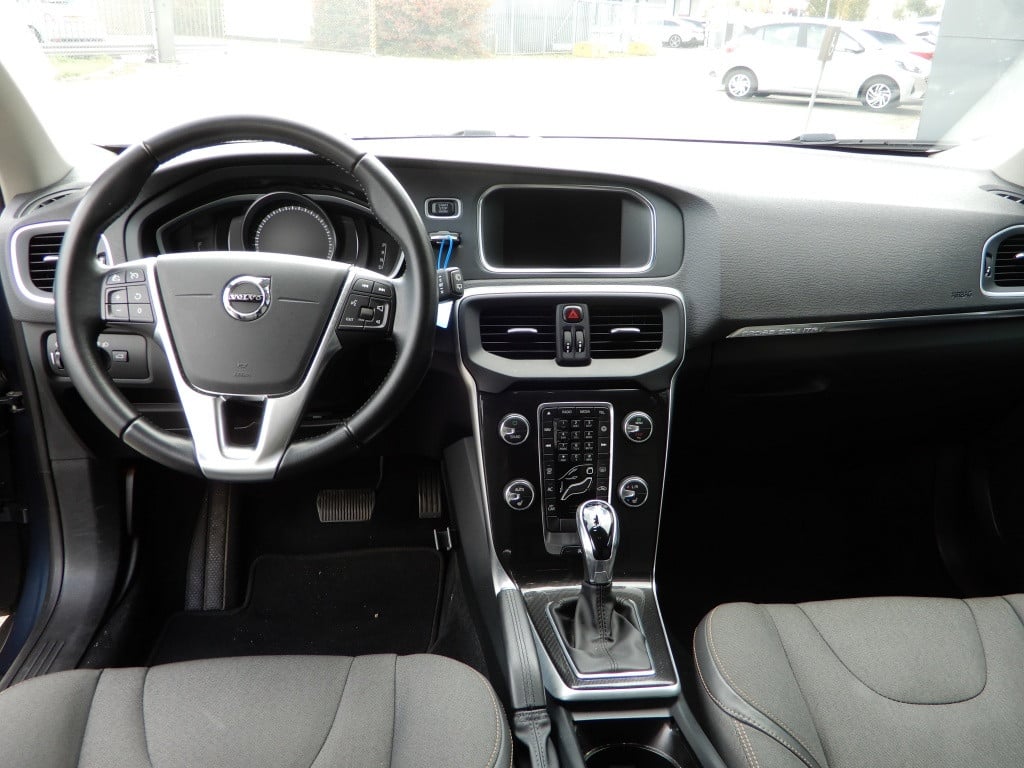 Volvo V40 cross country 1.5 t3 nordic+ | nl auto | lage km stand | dealer o