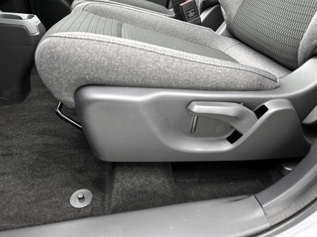 Leapmotor T03 design 37.3 kwh | adaptive cruise control | panoradak | camer