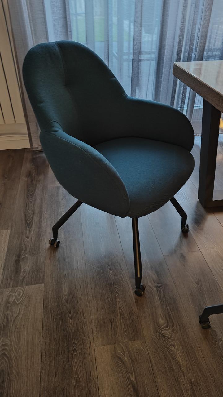 Henders & Hazel Metalox eettafel 230 cm + 6 Clarissa stoelen