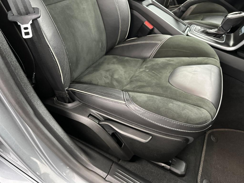 Volvo V40 t3 153pk aut6 polar+ sport| panodak| camera| h&k sound| trekhaak