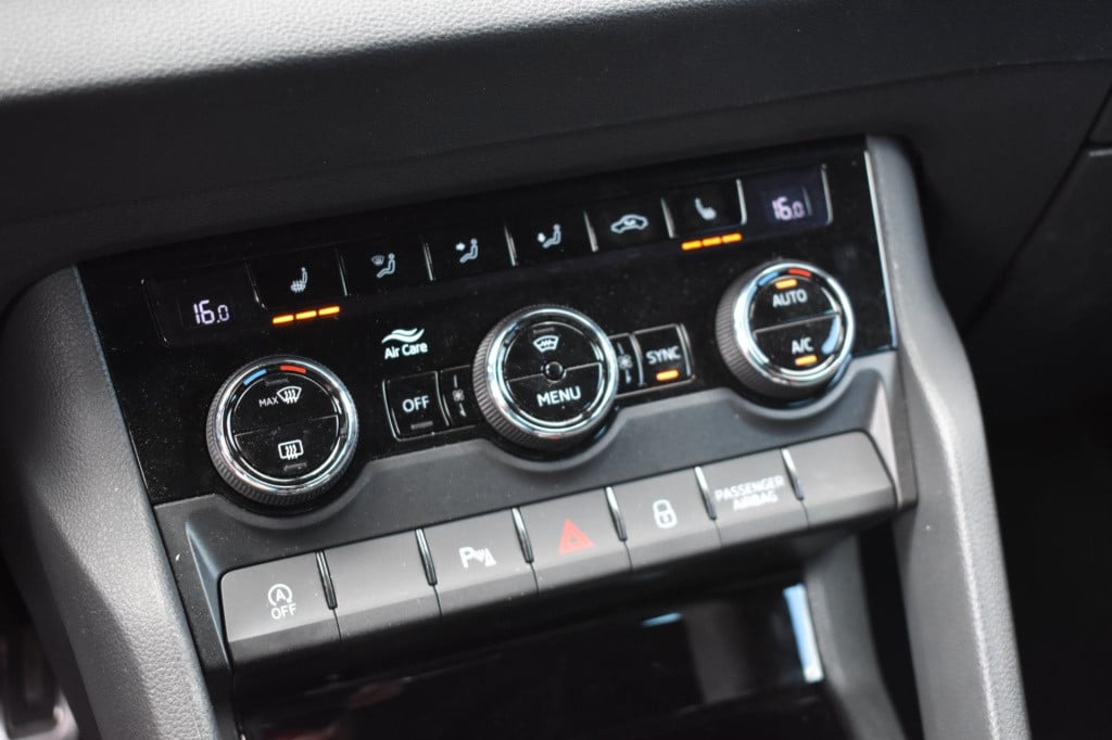 Skoda Karoq 1.5 tsi act sportline | nap | virtual cockpit | dealer onderhou
