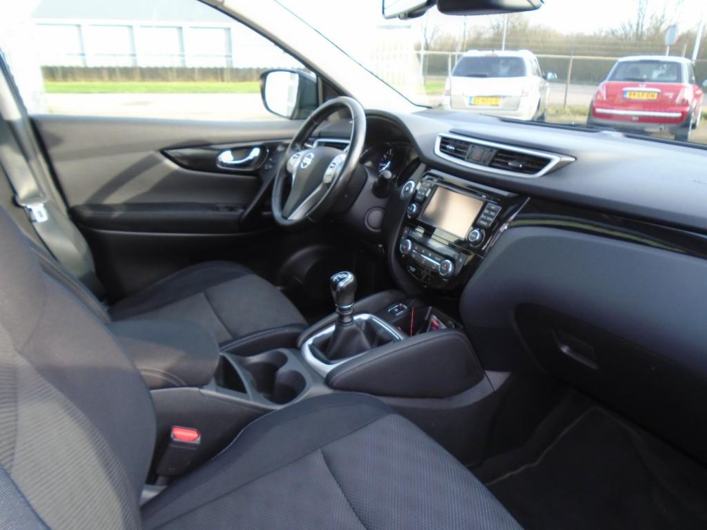 Nissan Qashqai 1.2 connect edition