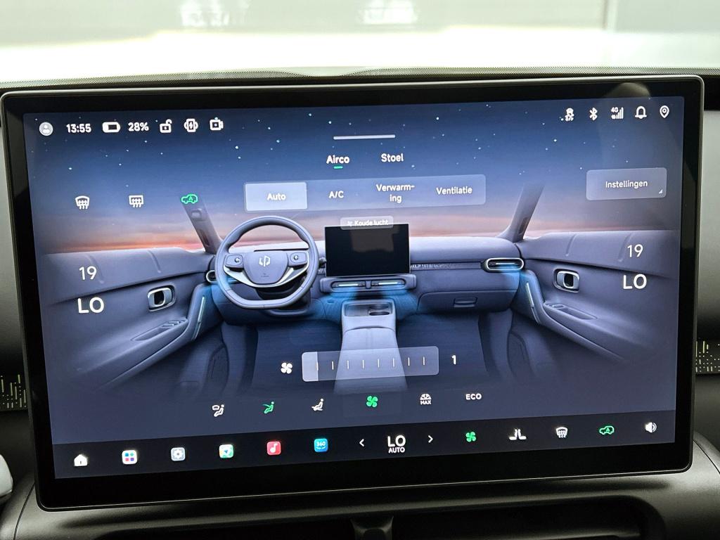 Leapmotor B03x promax design 53 kwh voorraad | seaweed green | 382 km wltp 